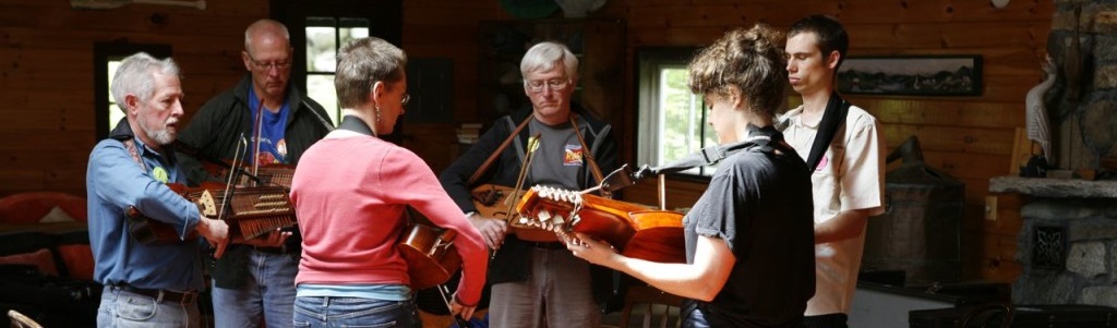 Six campers in nyckelharpa class