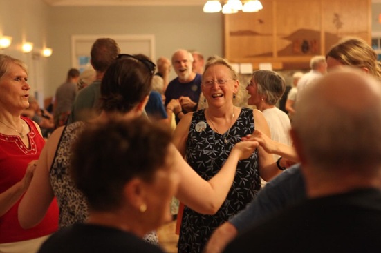 Midweek contra dance
